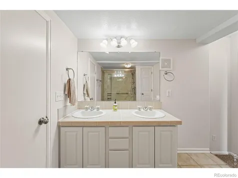 21400 E 11th Avenue Aurora CO 80018
