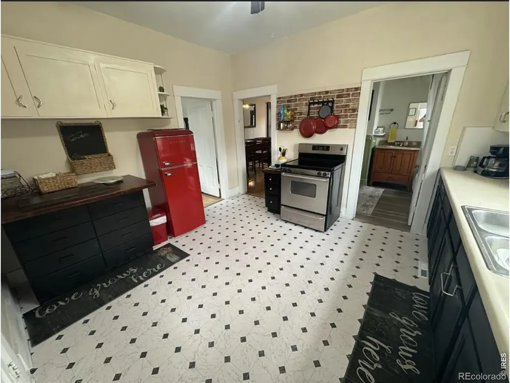 824 Kimbark Street Longmont CO 80501