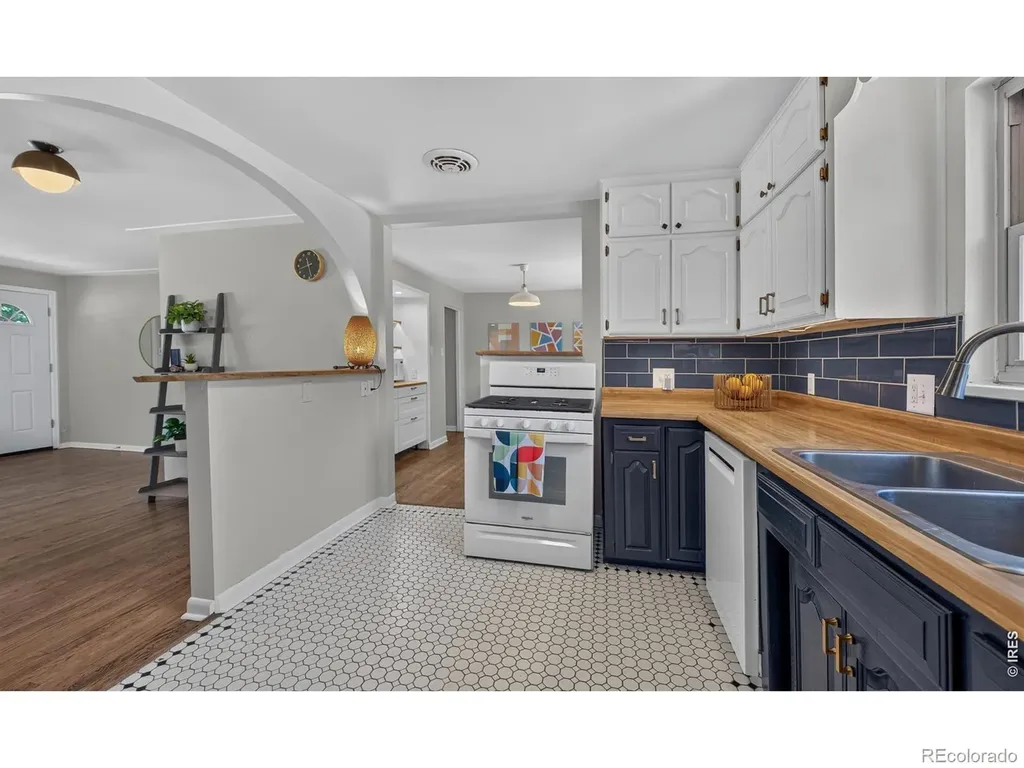 5770 Estes Street Arvada CO 80002