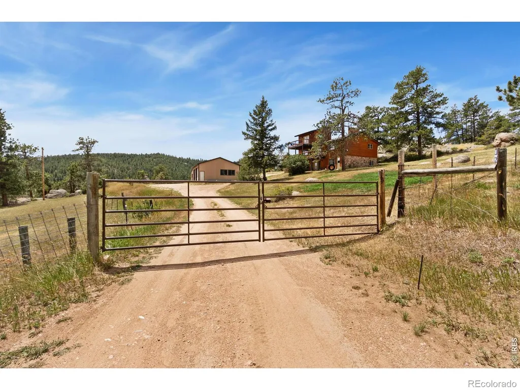 569 Gordon Court Livermore CO 80536
