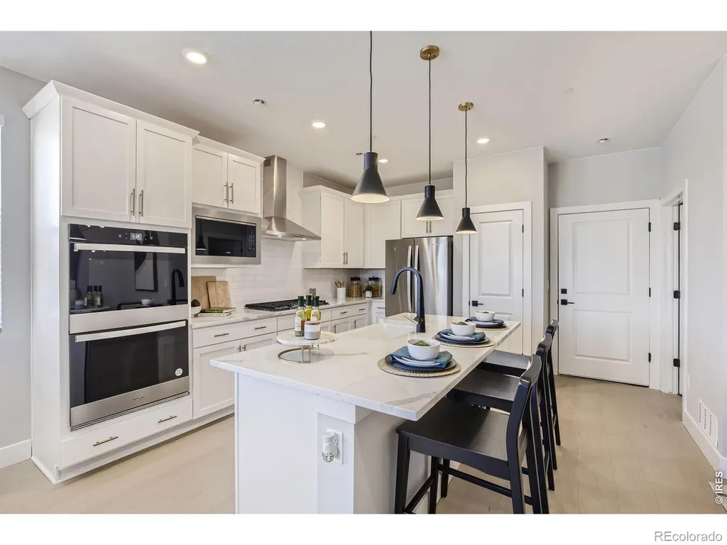2841 Bear Springs Circle Longmont CO 80503