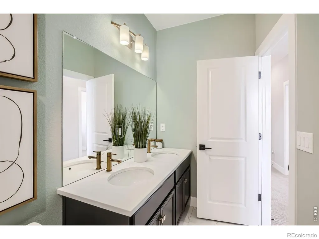 2841 Bear Springs Circle Longmont CO 80503