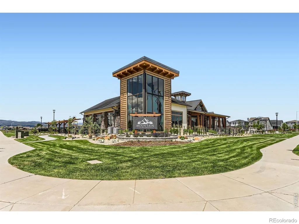 2841 Bear Springs Circle Longmont CO 80503