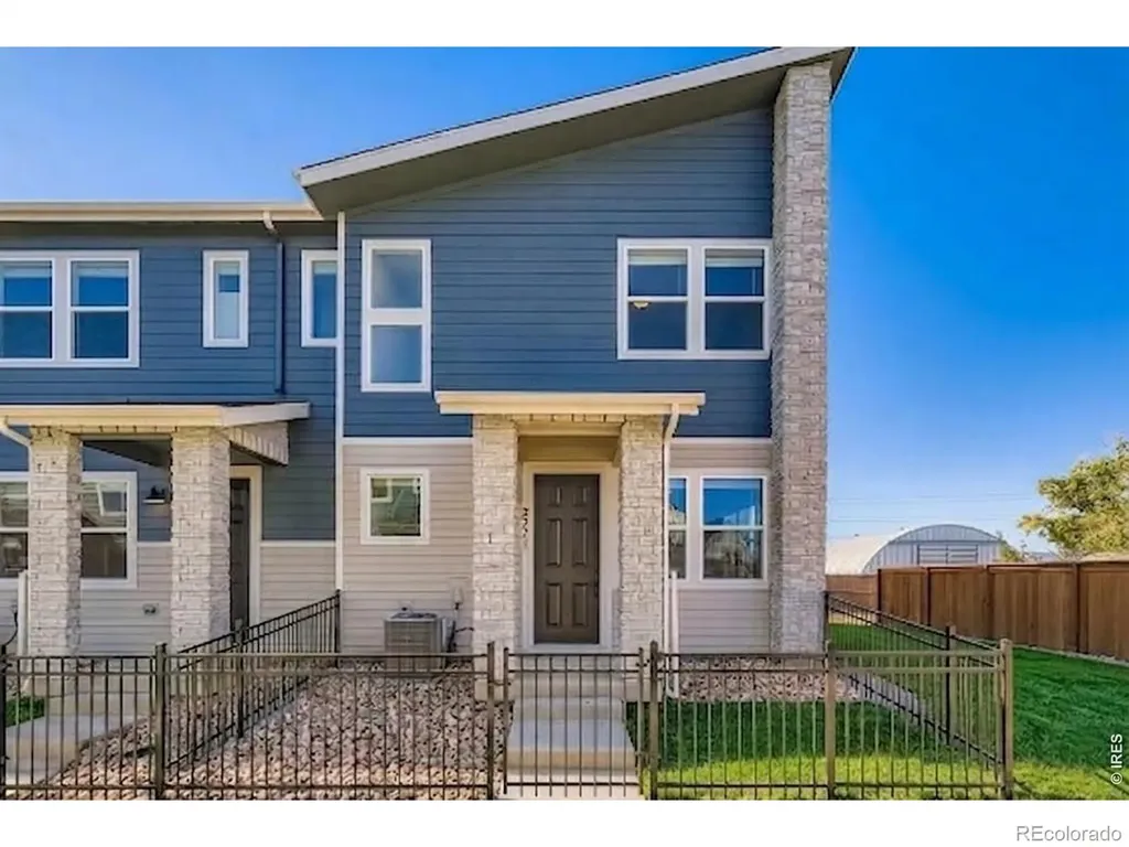 2841 Bear Springs Circle Longmont CO 80503