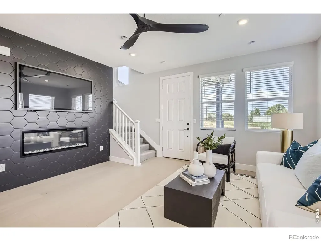 2841 Bear Springs Circle Longmont CO 80503