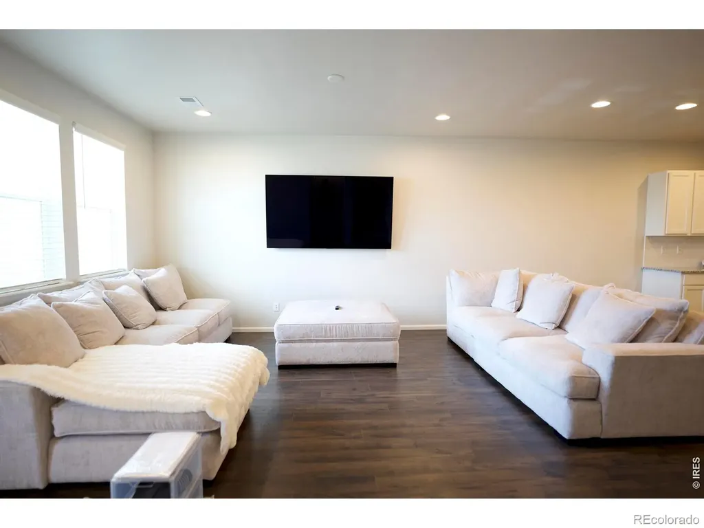 6673 N Ceylon Street Denver CO 80249