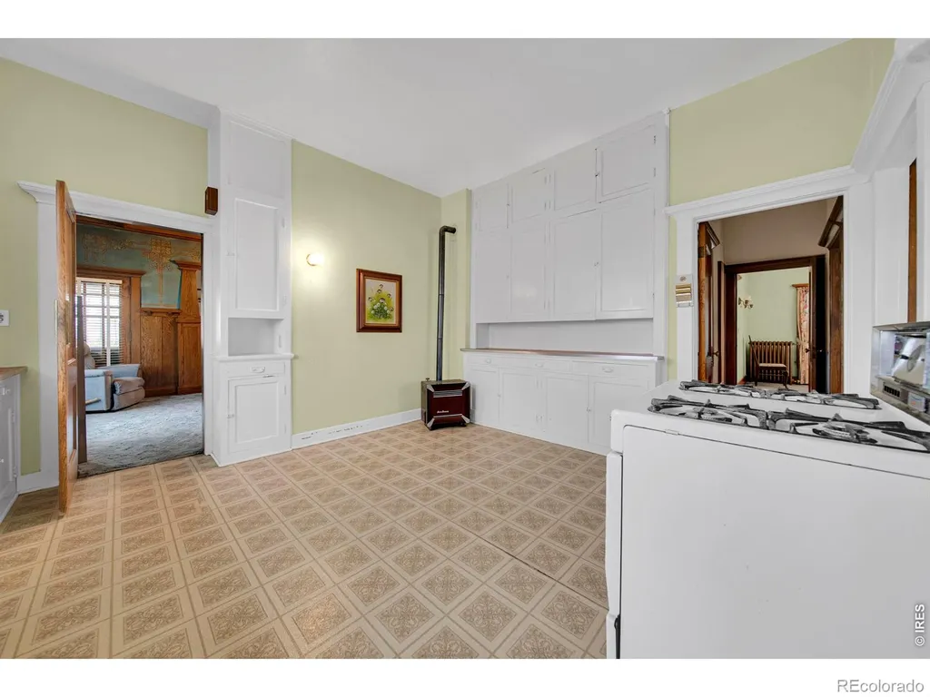 102 Cedar Avenue Akron CO 80720