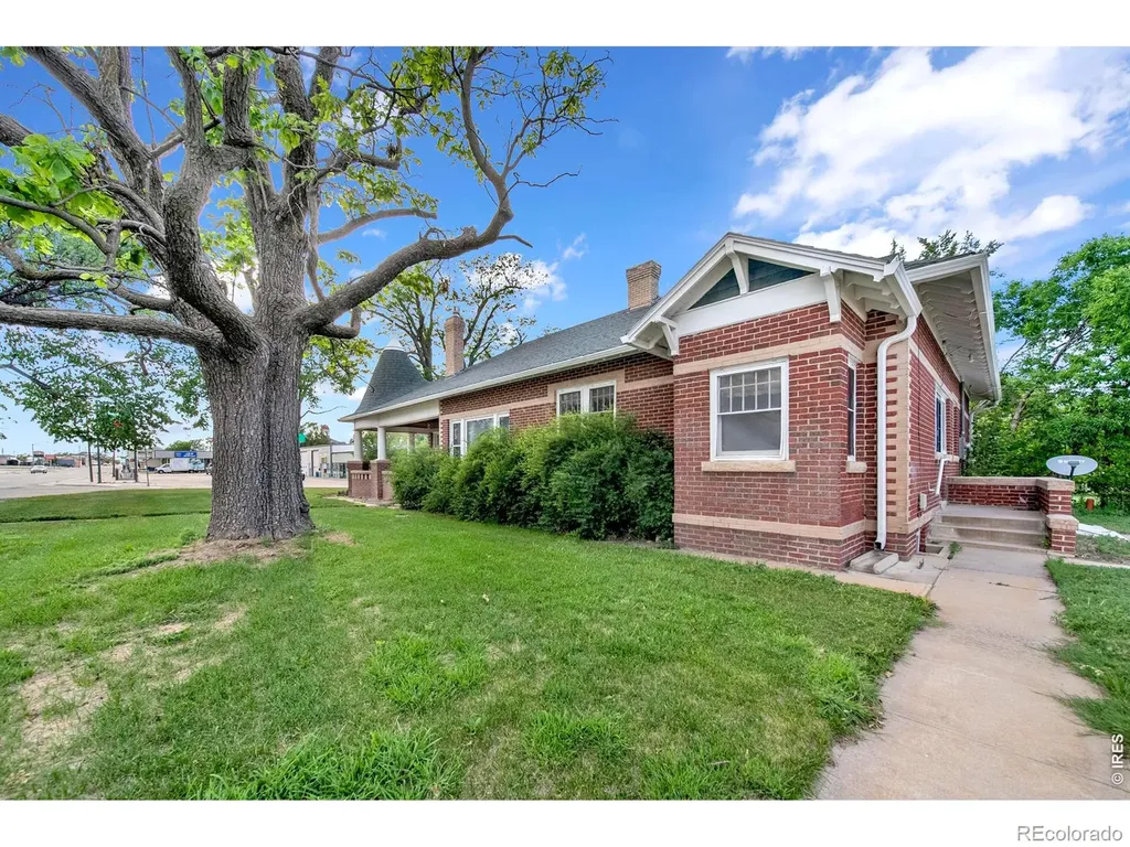 102 Cedar Avenue Akron CO 80720