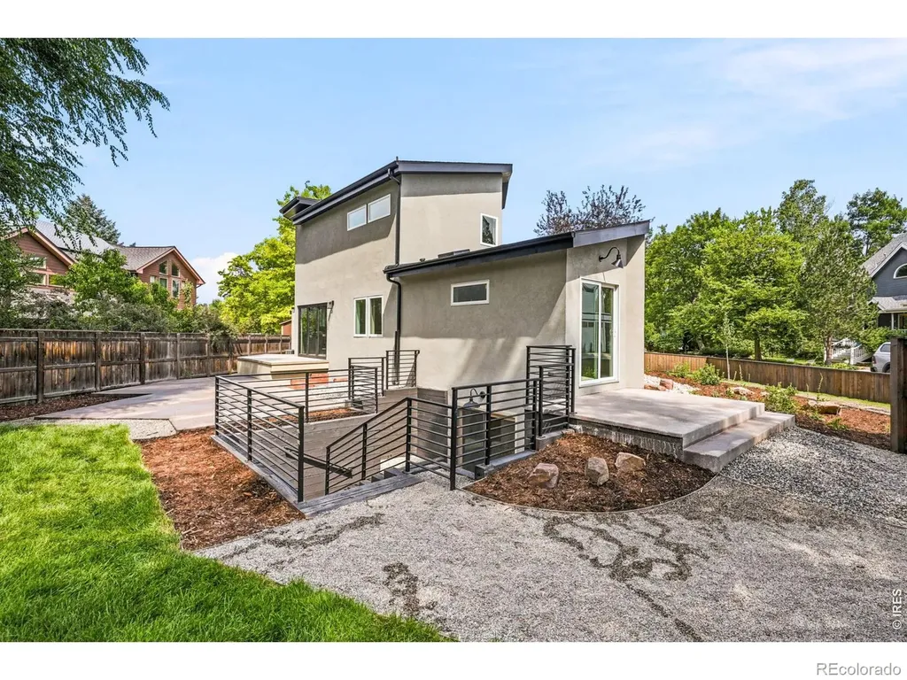 1475 Oak Place Boulder CO 80304