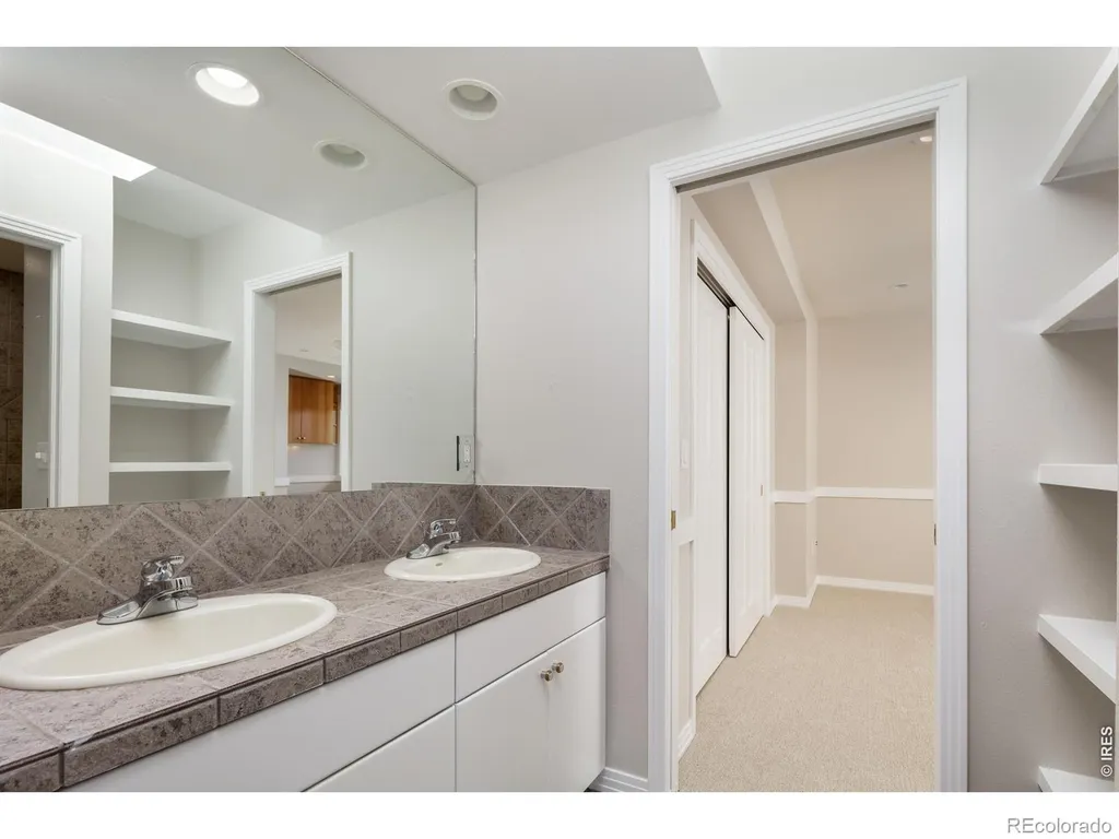 7271 Longview Drive Niwot CO 80503