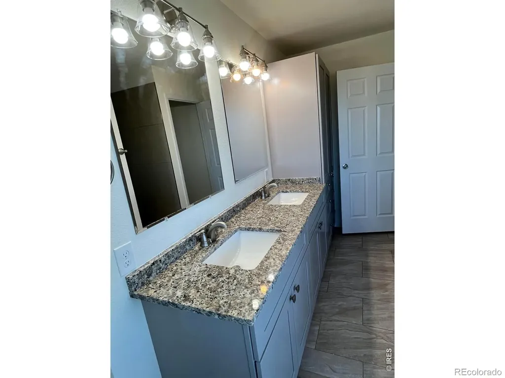2305 Apple Street Longmont CO 80504