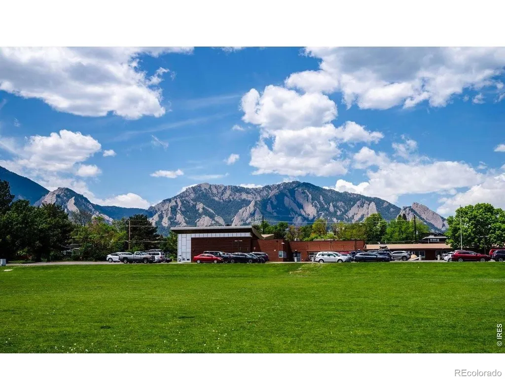750 W Moorhead Circle Boulder CO 80305