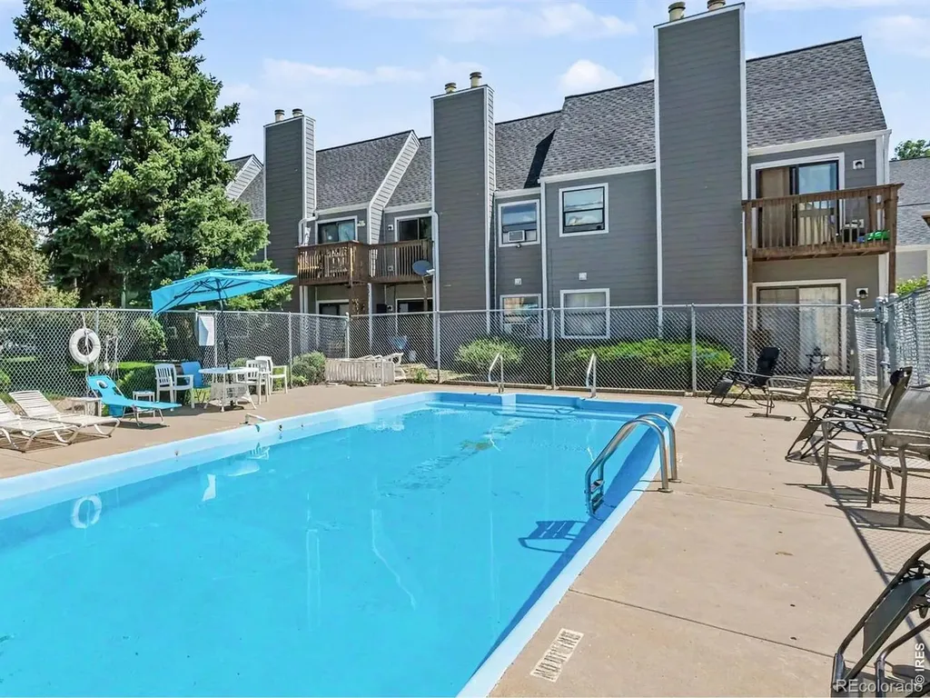 225 E 8th Avenue Longmont CO 80504