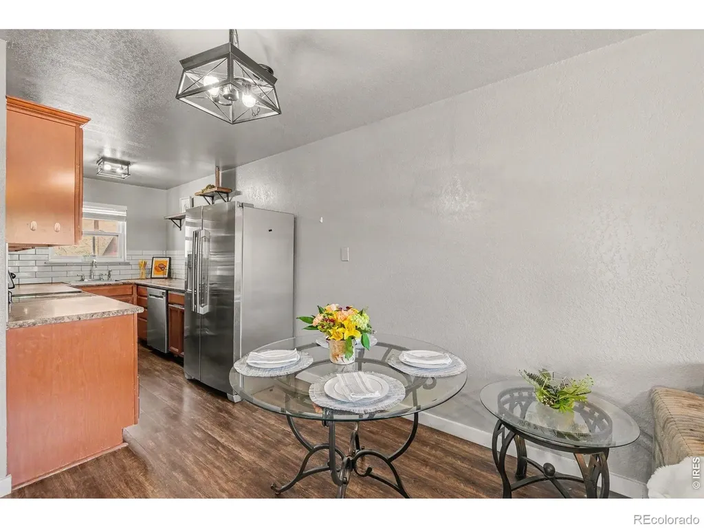 225 E 8th Avenue Longmont CO 80504