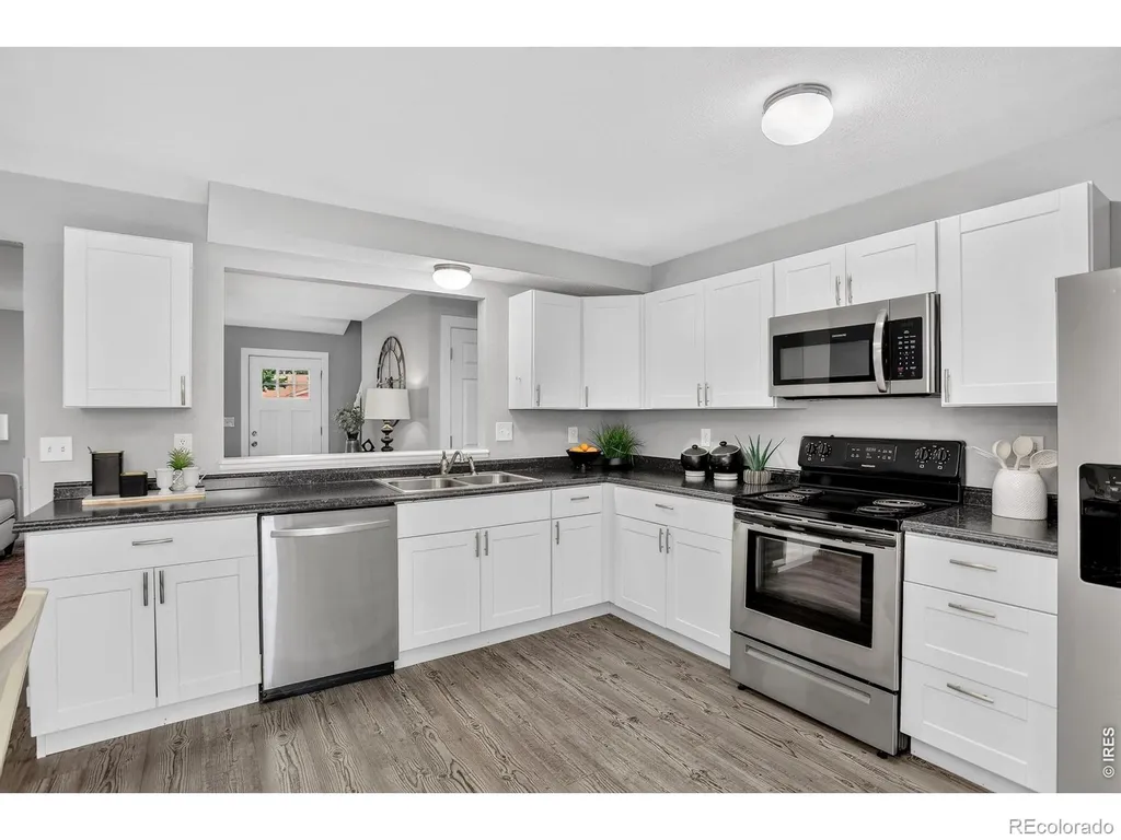 1549 Feltham Place Longmont CO 80501