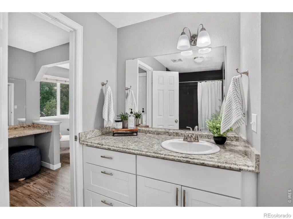 1549 Feltham Place Longmont CO 80501