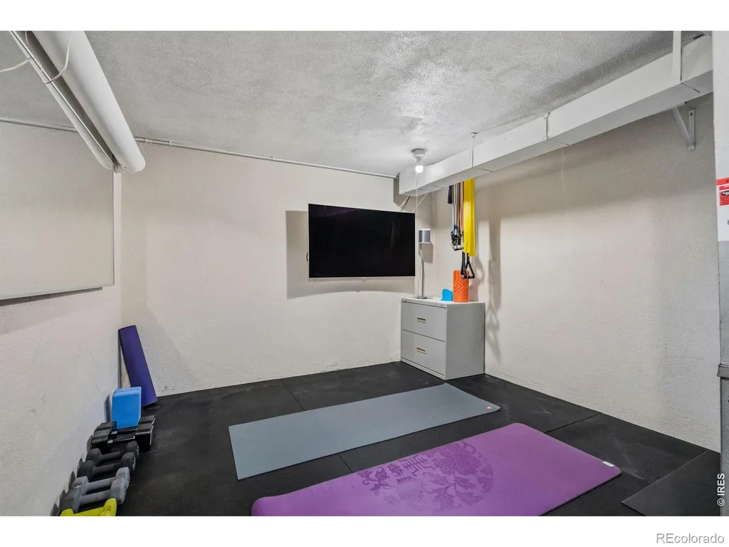 1095 Carr Street Lakewood CO 80214