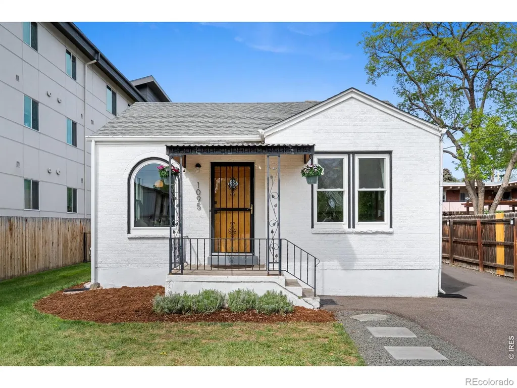 1095 Carr Street Lakewood CO 80214