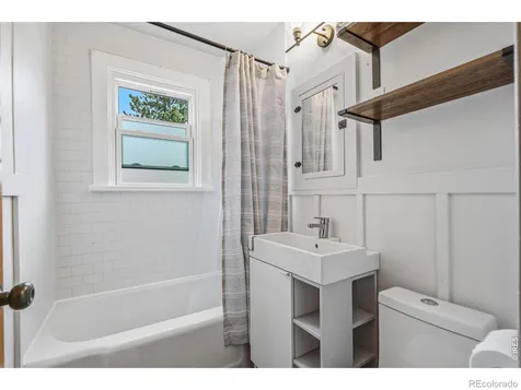 1095 Carr Street Lakewood CO 80214