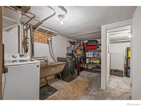 1095 Carr Street Lakewood CO 80214