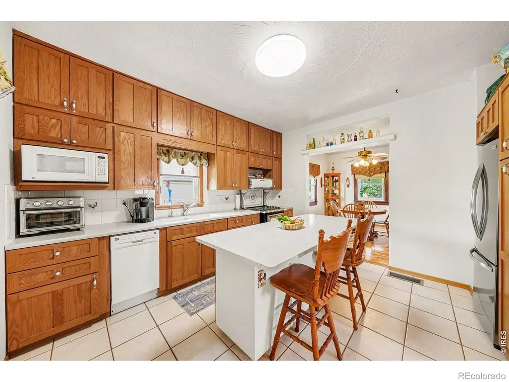 19290 County Road 37 La Salle CO 80645