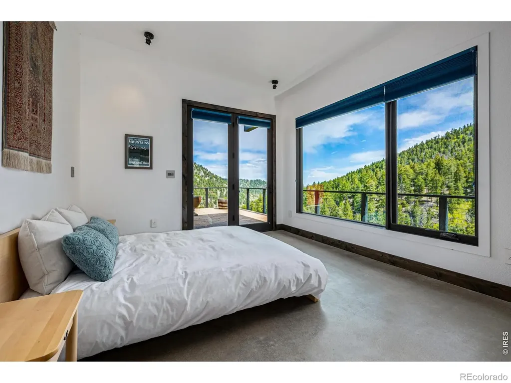 5896 Peregrine Trail Golden CO 80403