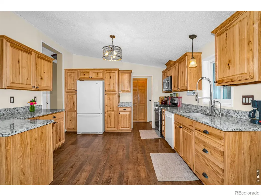 22630 County Road 49 La Salle CO 80645