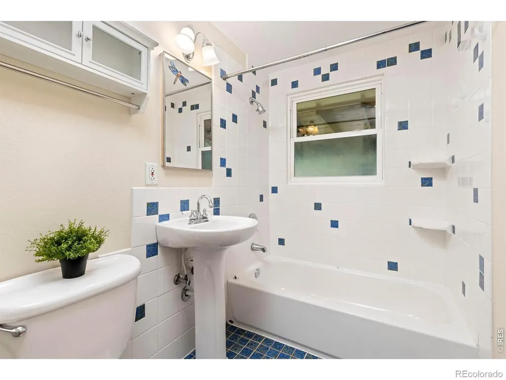 1224 Aspen Street Longmont CO 80501