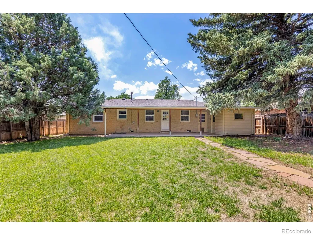 1224 Aspen Street Longmont CO 80501
