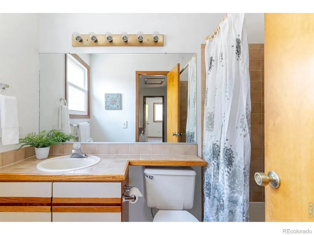 1901 Red Cloud Road Longmont CO 80504