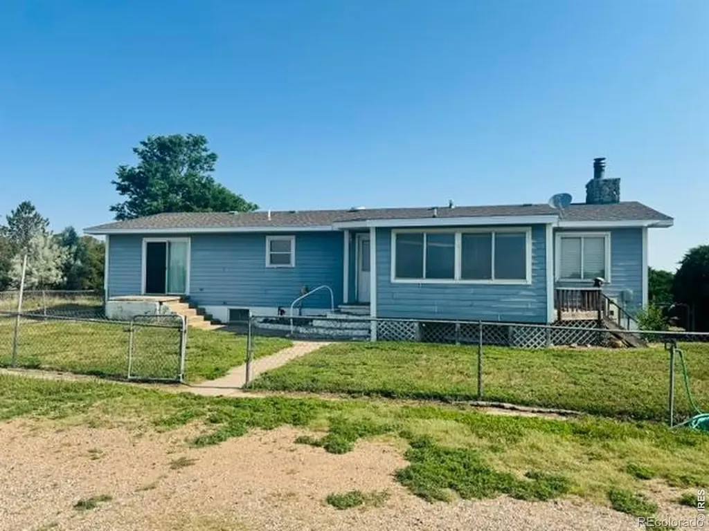 37378 County Road 20 Holyoke CO 80734