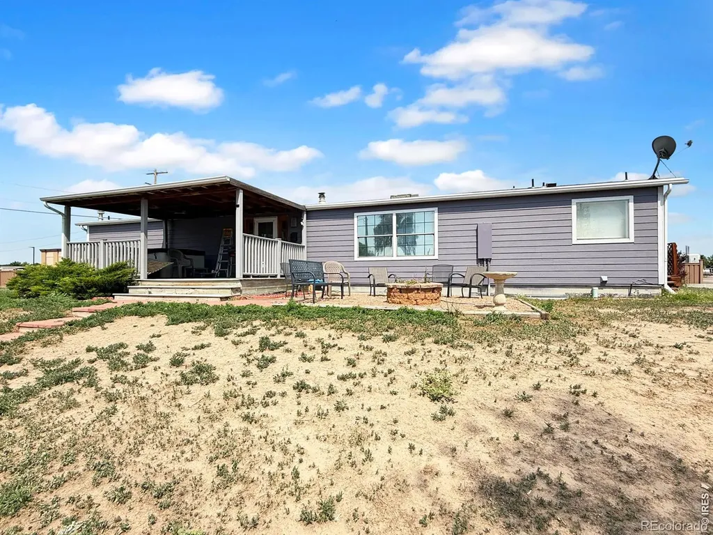 1916 S 5th Avenue Sterling CO 80751