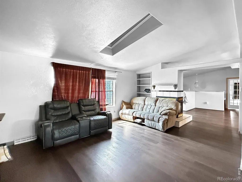 1916 S 5th Avenue Sterling CO 80751