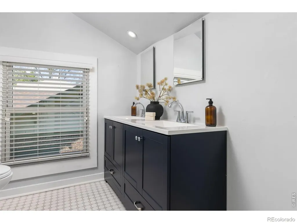 2257 Ivanhoe Street Denver CO 80207