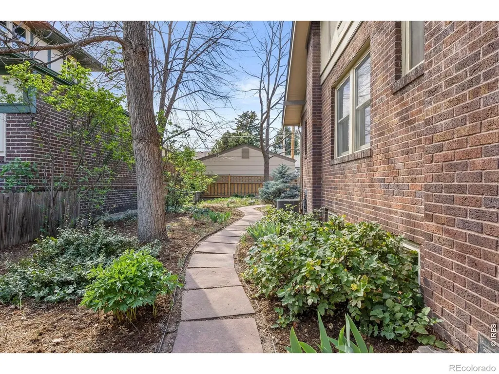 2257 Ivanhoe Street Denver CO 80207