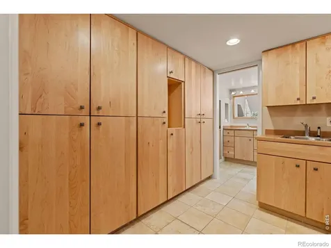 2257 Ivanhoe Street Denver CO 80207
