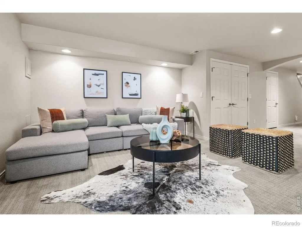 6 S Monroe Street Denver CO 80209