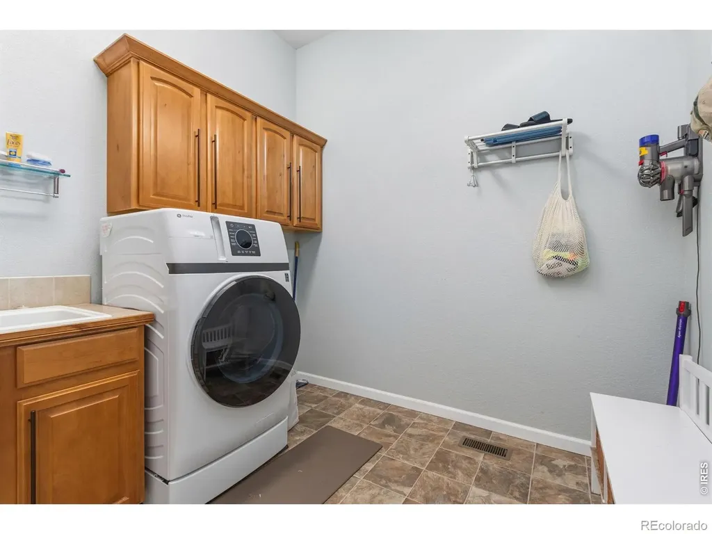 8258 Spinnaker Bay Drive Windsor CO 80528