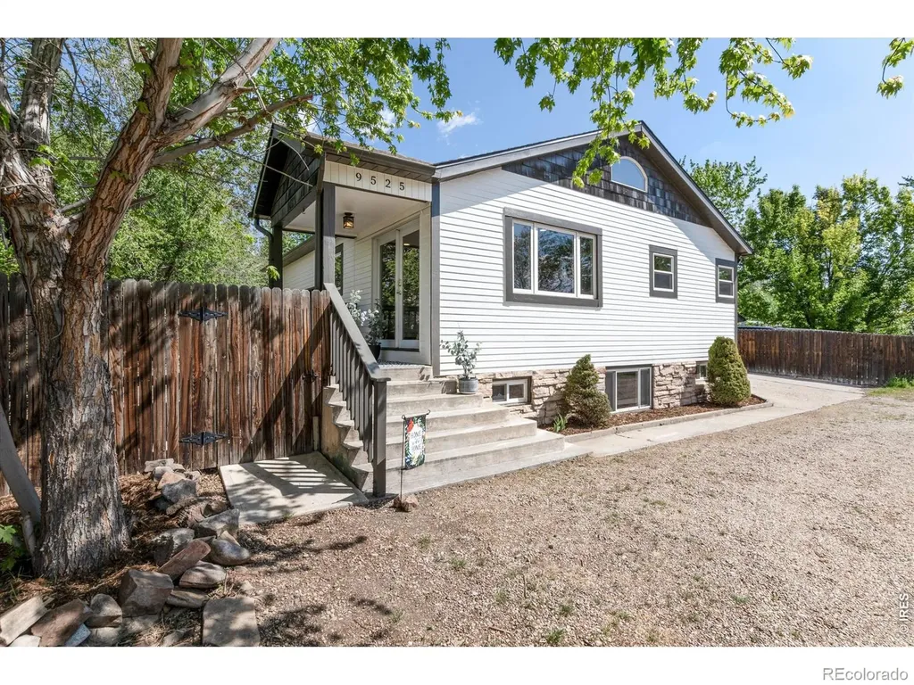 9525 W 11th Avenue Lakewood CO 80215