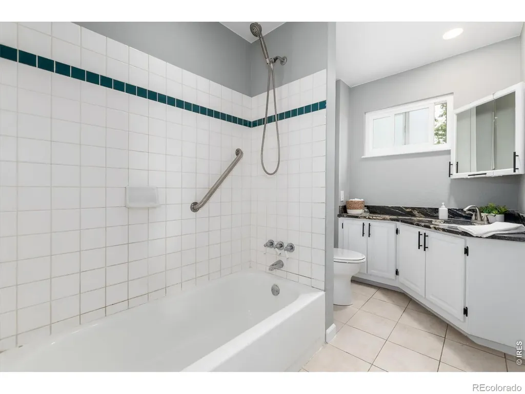 9525 W 11th Avenue Lakewood CO 80215