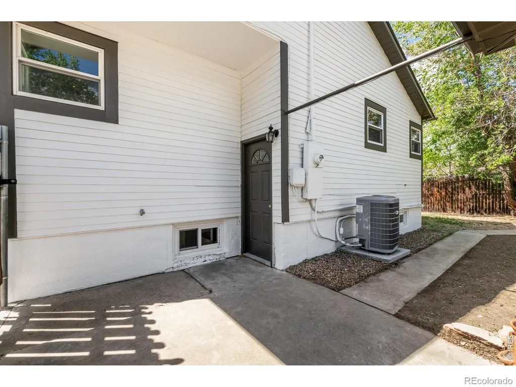 9525 W 11th Avenue Lakewood CO 80215