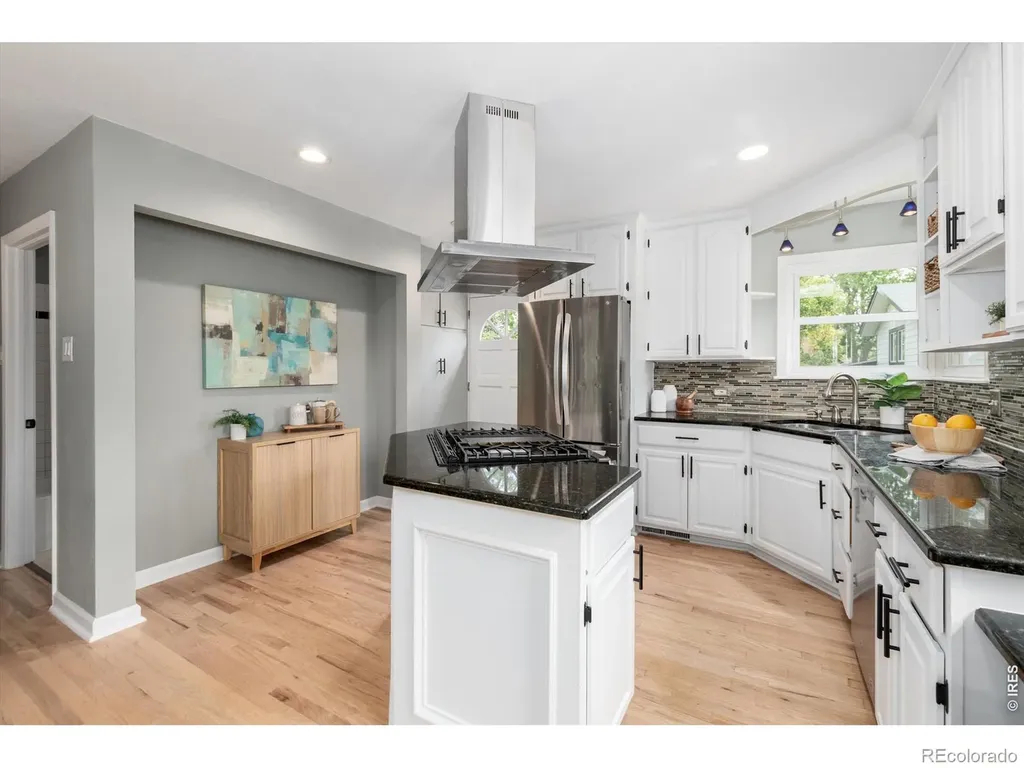 9525 W 11th Avenue Lakewood CO 80215