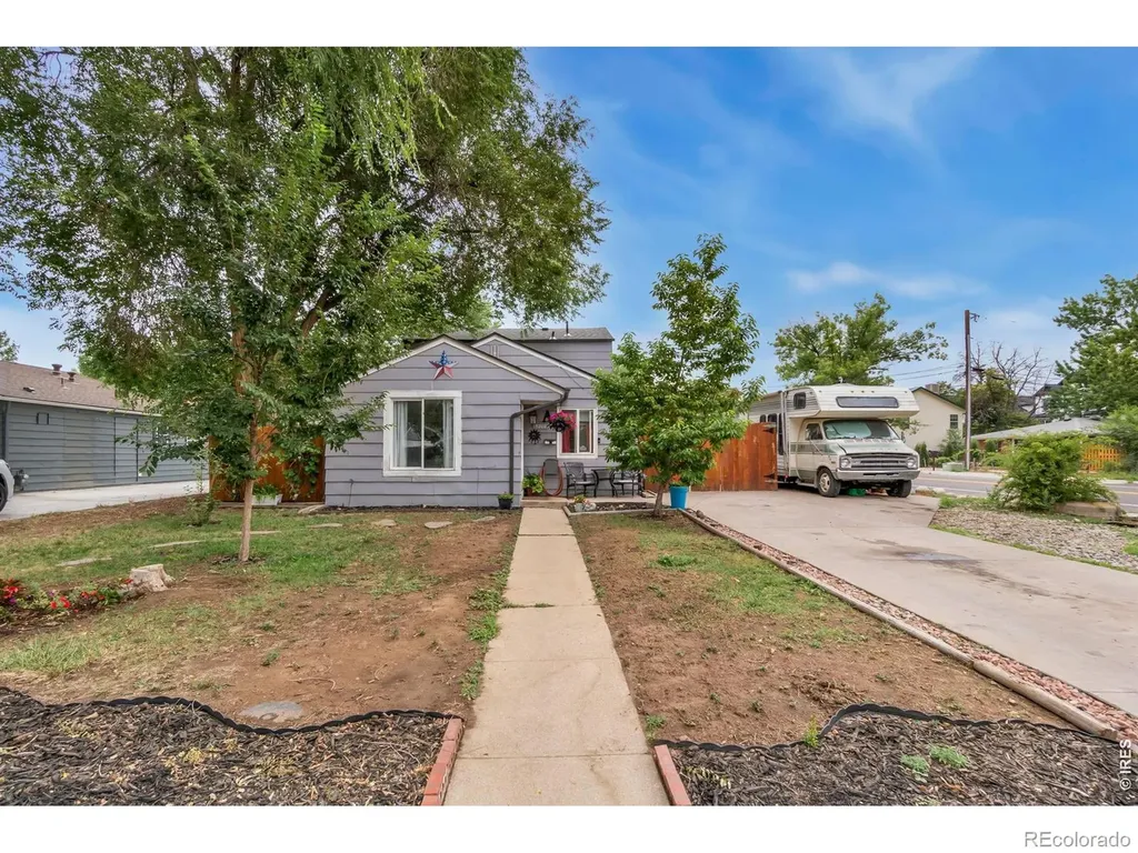 5200 Dover Street Arvada CO 80002