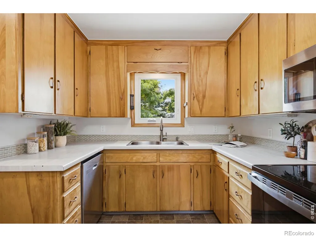 1813 Stover Street Fort Collins CO 80525