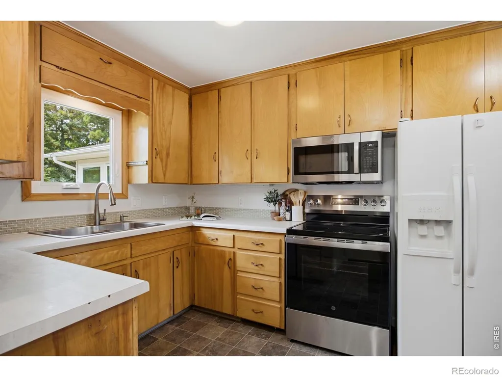 1813 Stover Street Fort Collins CO 80525