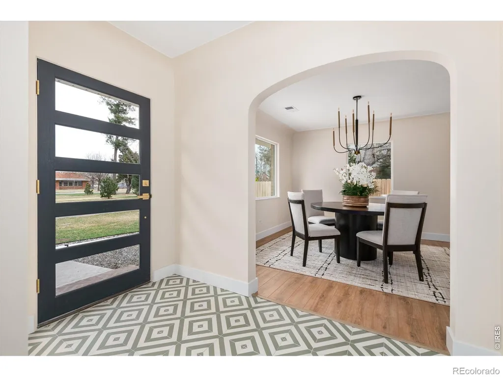 2015 N Monaco Denver CO 80207