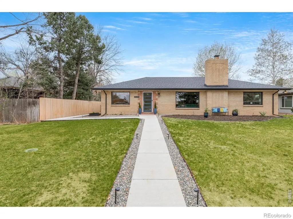 2015 N Monaco Denver CO 80207