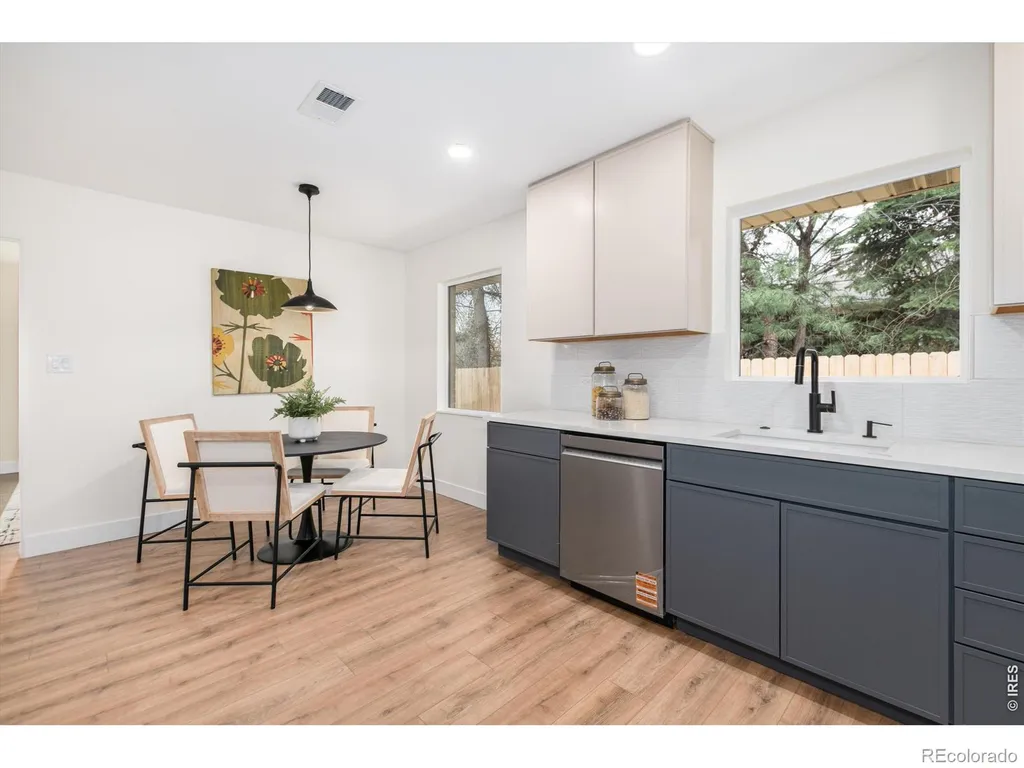 2015 N Monaco Denver CO 80207