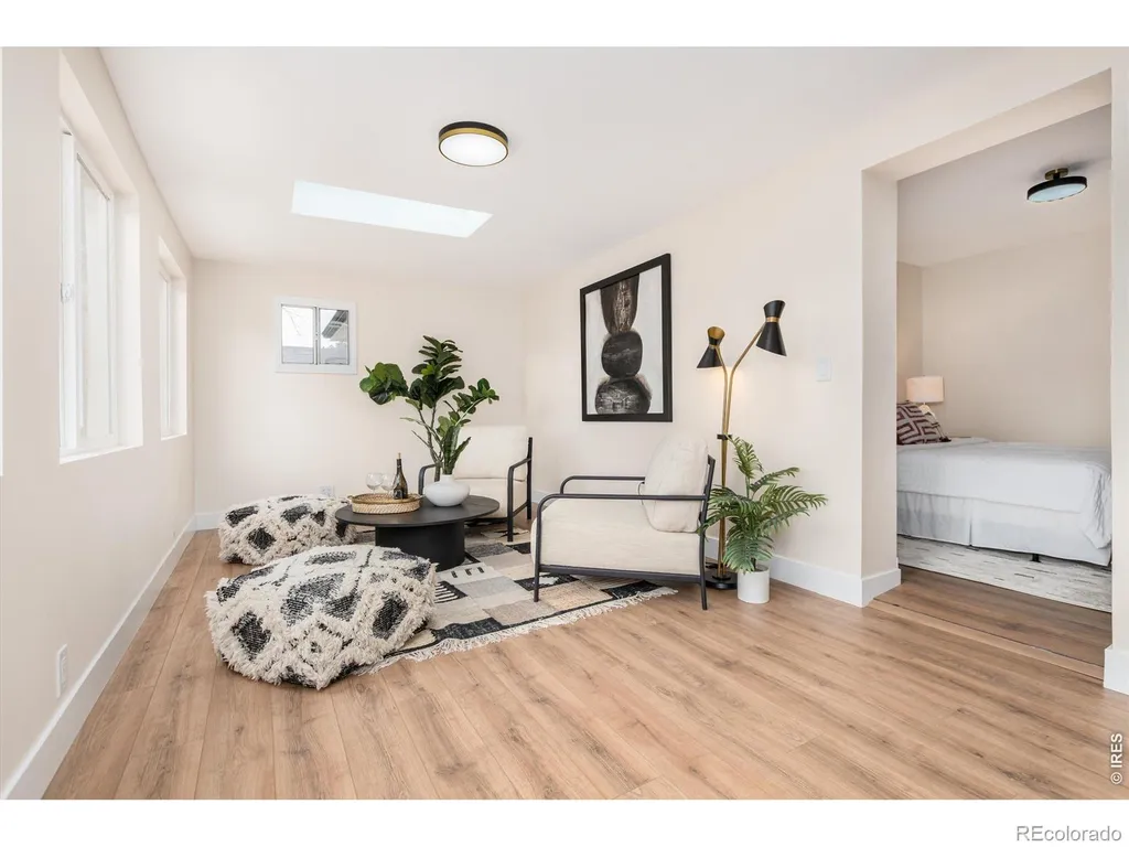 2015 N Monaco Denver CO 80207