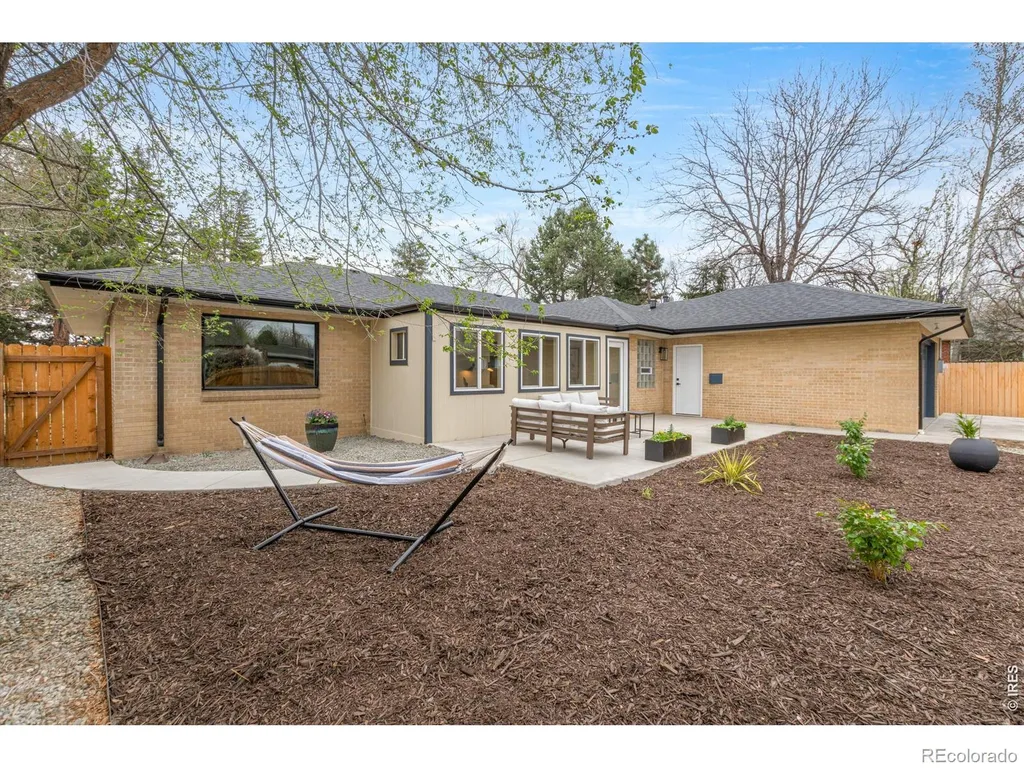 2015 N Monaco Denver CO 80207
